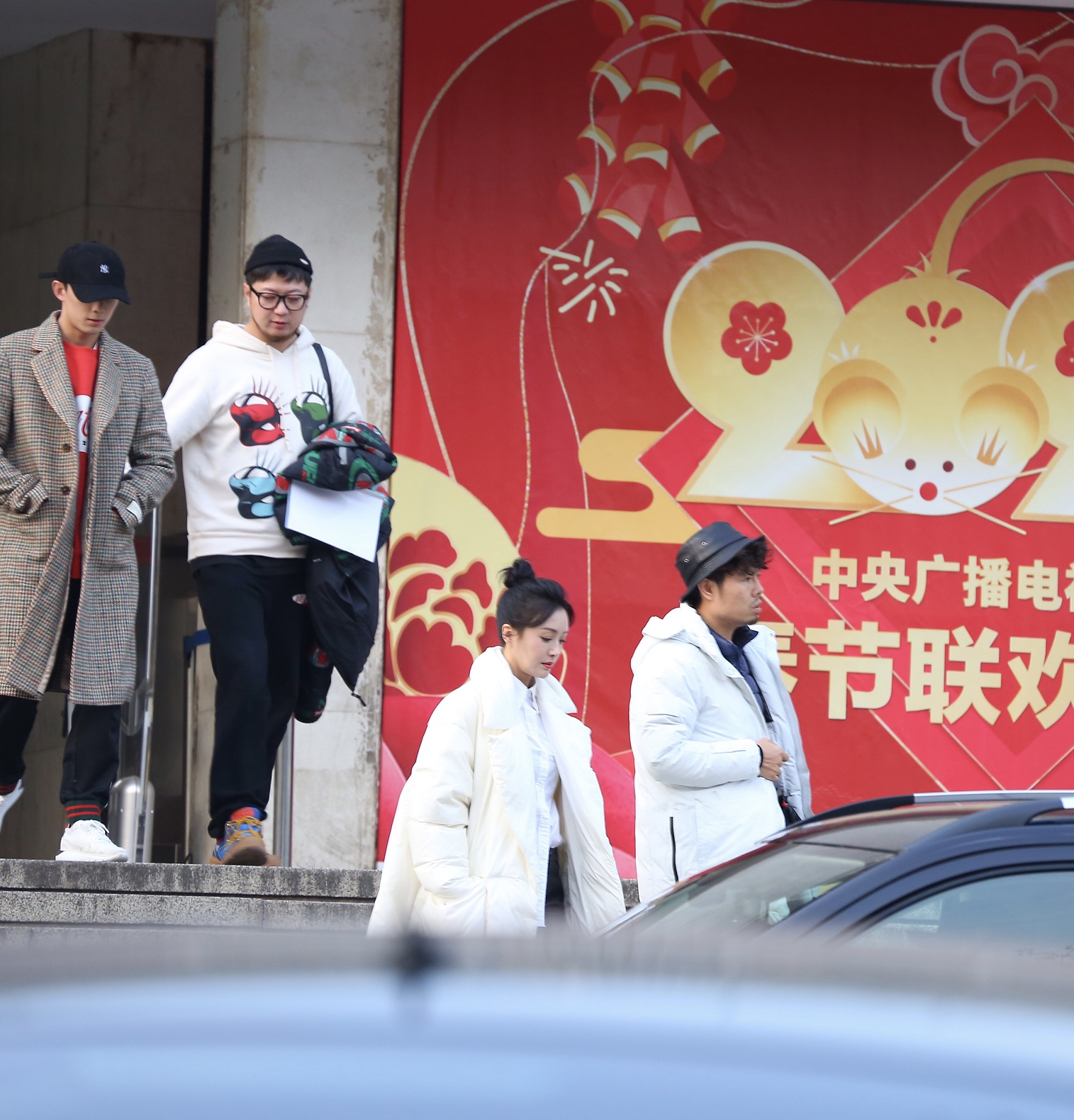 手机凤凰新闻打开白下载凤凰新闻并安装到桌面-第2张图片-太平洋在线下载